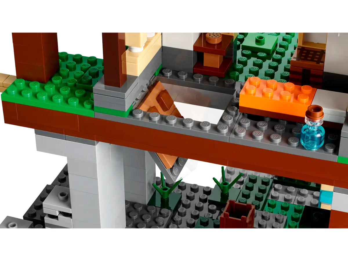 LEGO The Training Grounds (21183)