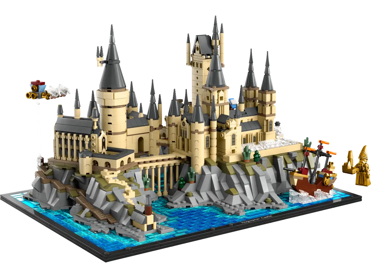 LEGO Hogwarts™ Castle and Grounds (76419)