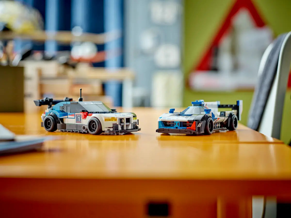 LEGO BMW M4 GT3 & BMW M Hybrid V8 Race Cars (76922)